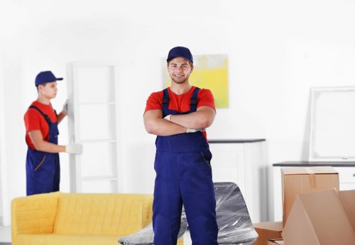 Preparation checklist and moving day planning for Hendon customers