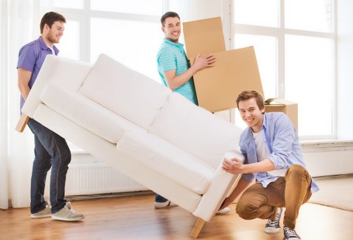 Professional moving service in Hendon for homes and businesses